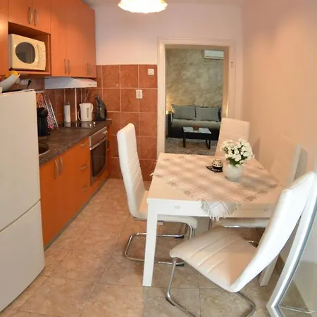 Апартаменты White Night Center Белград